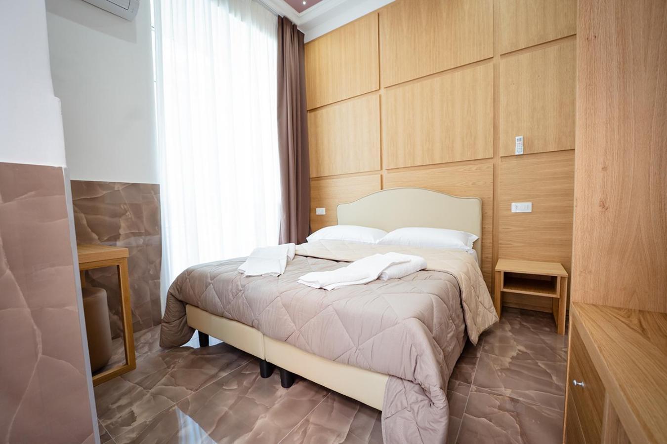 Pc Boutique H, Sea View By Clapa Group Hotel Napoli Ngoại thất bức ảnh
